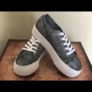 Steve Madden Emmi Camouflage Platform Sneakers
